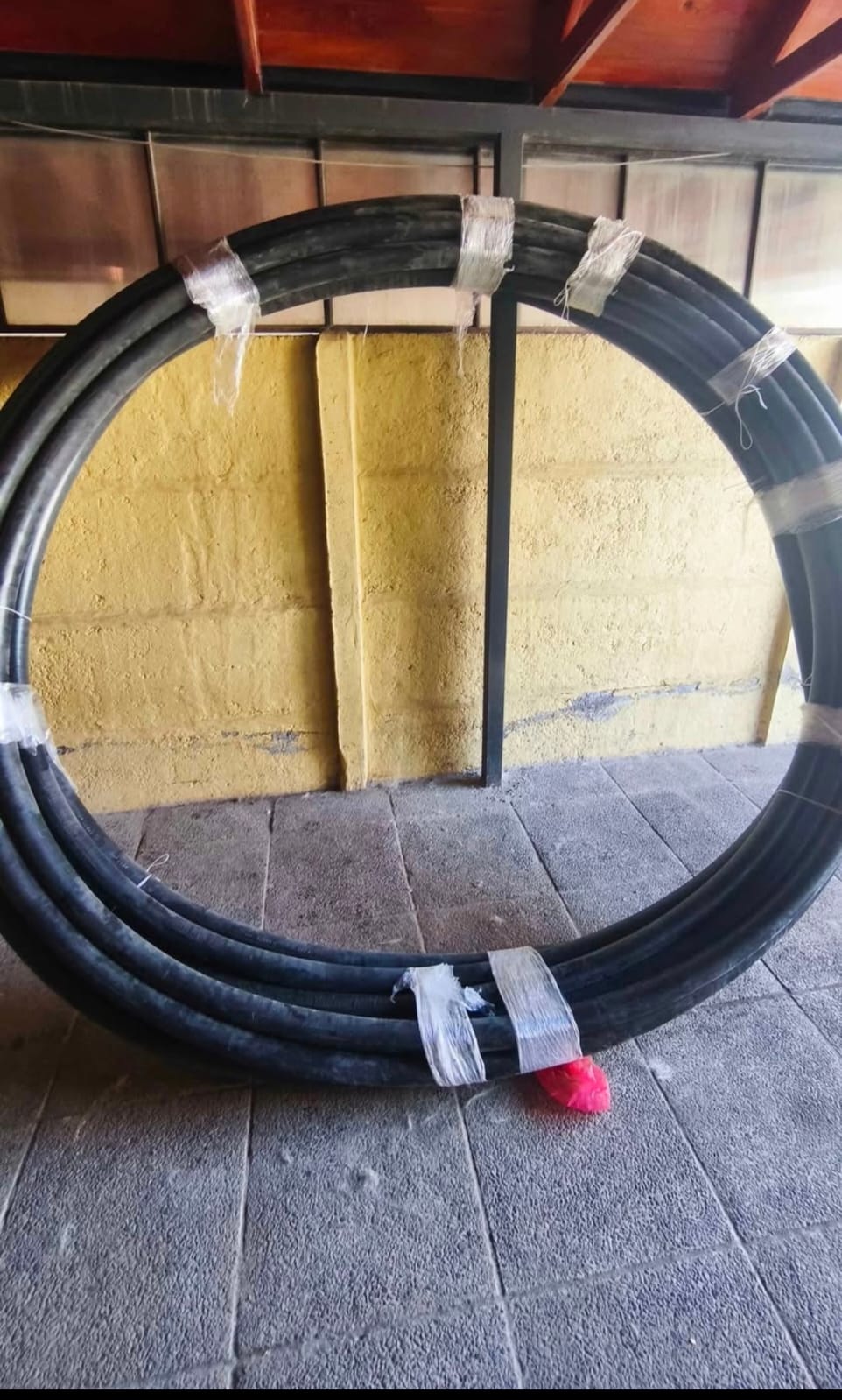 Manguera de polietileno negro de 3 pulgadas (65 metros)